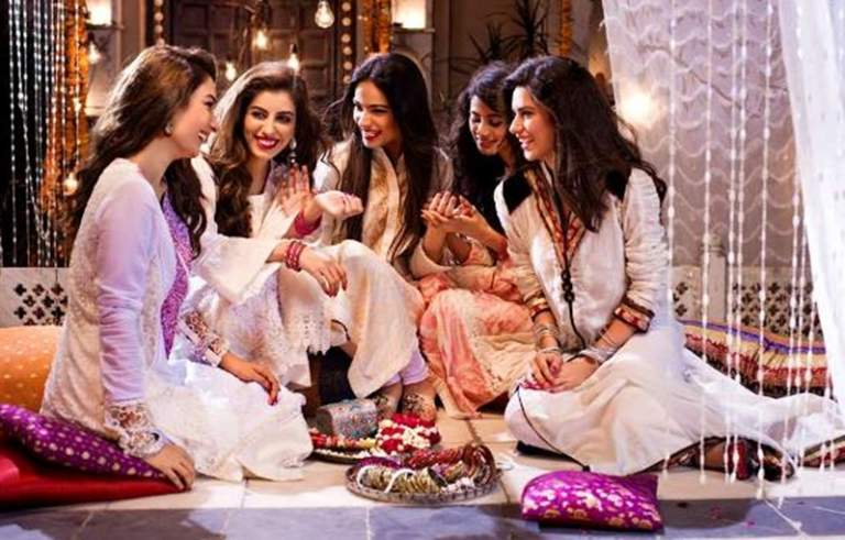 10 New Pakistani Wedding Dress You Should See | Women Wedding Dresses