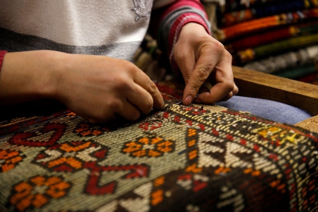 How Carpet Made - The Process of Making Carpets