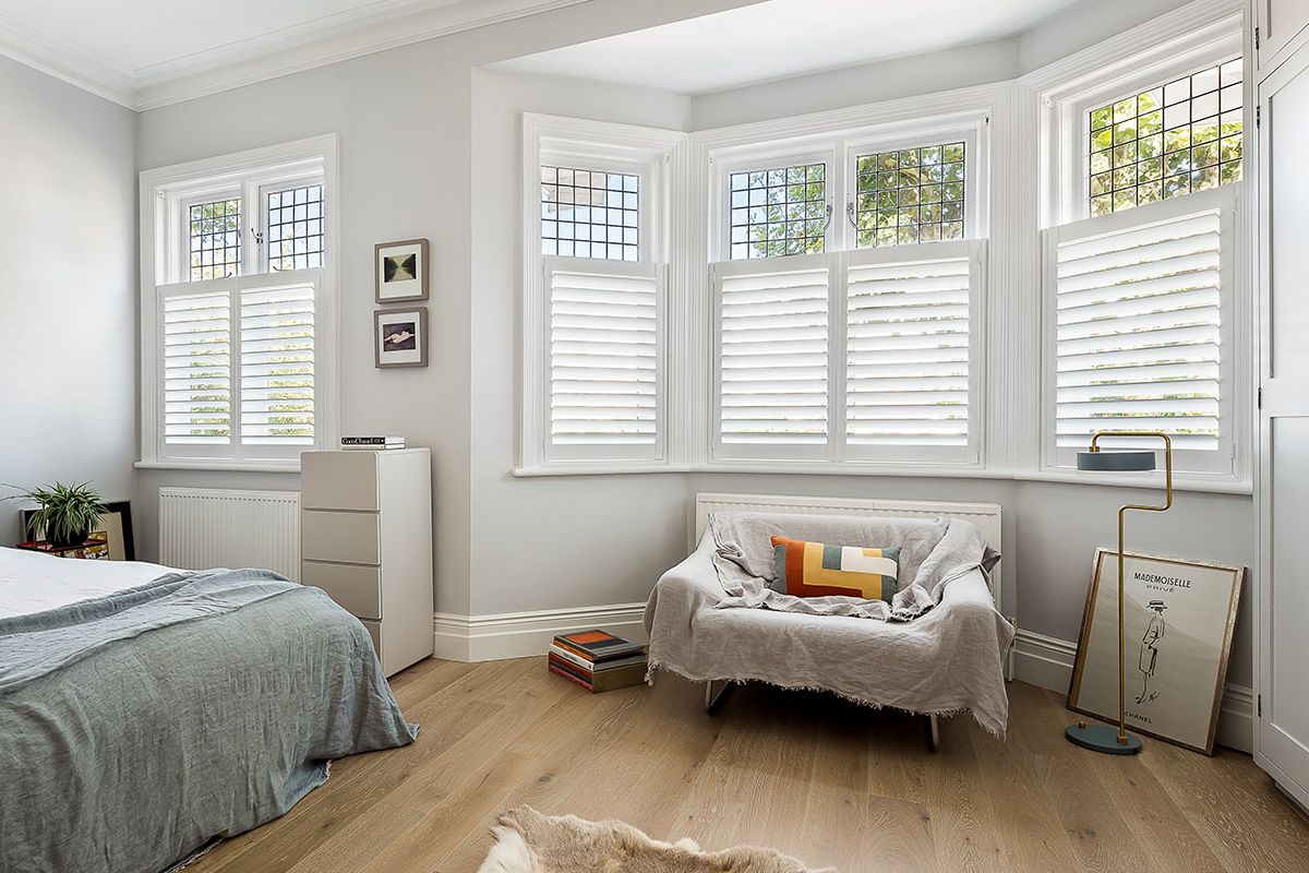 5 Benefits of Cafe Style Shutters