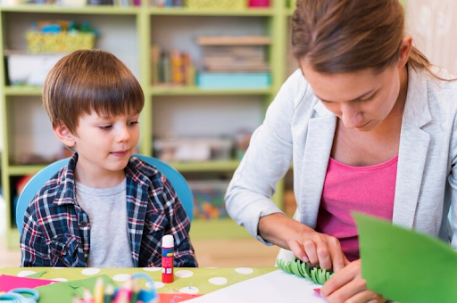Top Considerations When Choosing Between Daycare and Child Care Options