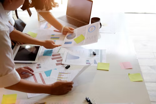 Smart Growth Strategies: Factors to Consider When Looking for Marketing Consultants for Your Business